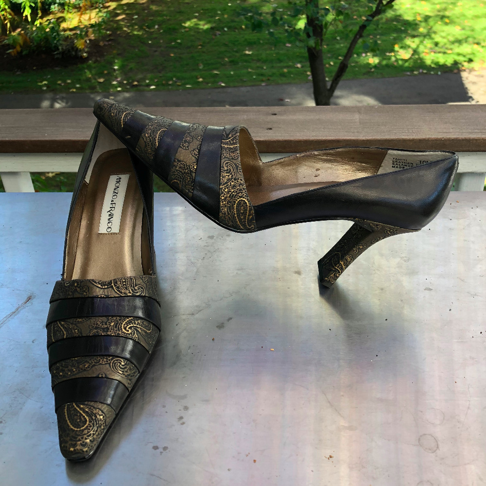 Monzo & Franco Tahiti Pump Striped Paisley Heel